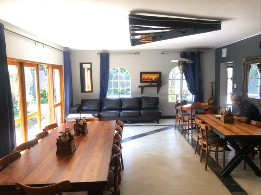 Africa Footprints Lodge 肯普顿帕克 外观 照片