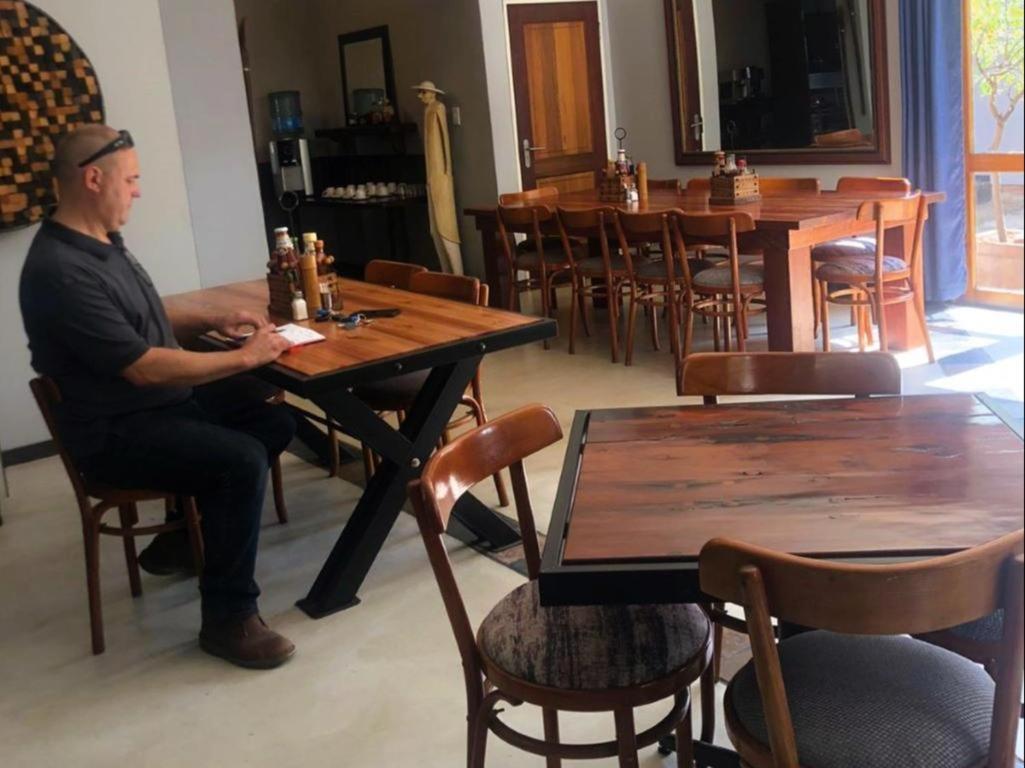 Africa Footprints Lodge 肯普顿帕克 外观 照片