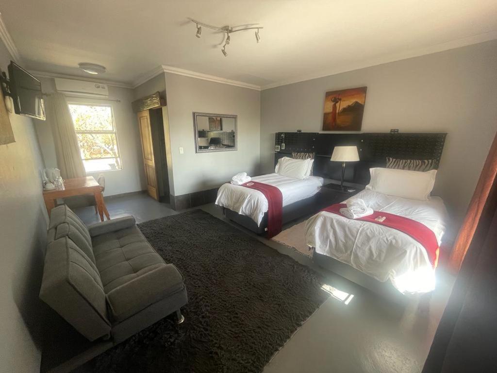 Africa Footprints Lodge 肯普顿帕克 外观 照片
